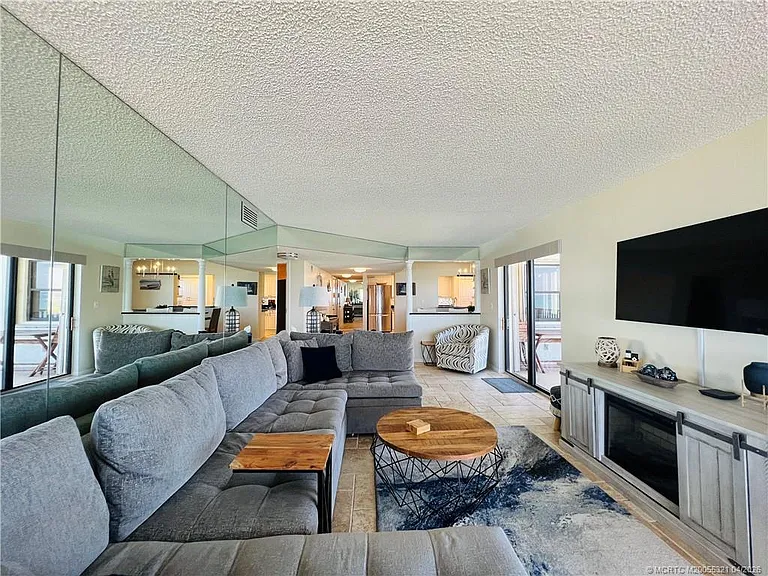 10044 S Ocean Dr #702 — Photo 30
