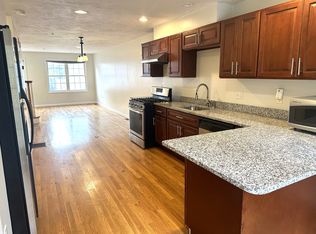 47 Alder St APT 10, Waltham, MA 02453
