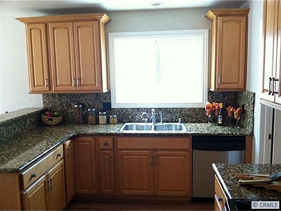 4th image of 17804 Belshire Ave