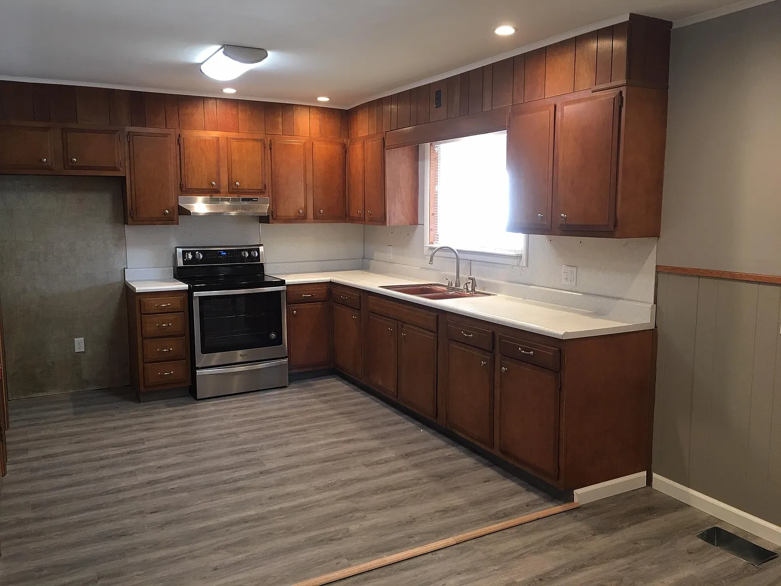 3023 Marion St photo 1