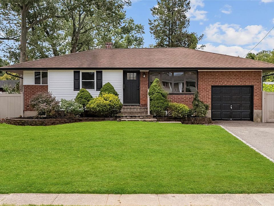 1st image of 42 Rita Crescent