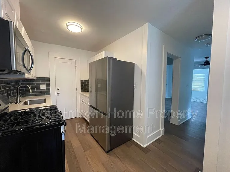 1215 Euclid Ave NE #7 — Photo 7