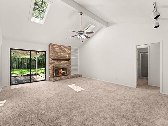 5th image of 11713 Knollpark Dr