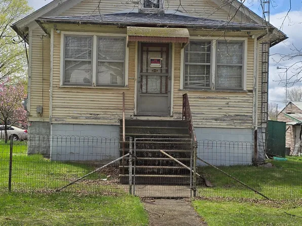 1315 Mitchell St, Jackson, MI 49203