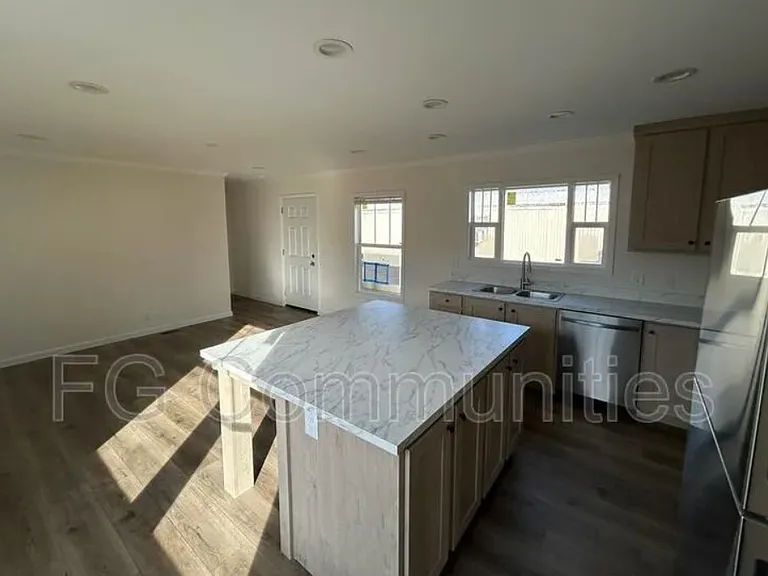 213 Lineberger Rd SE #3C — Photo 11