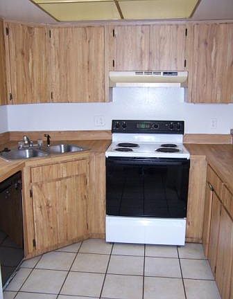 2nd image of 530 Trellis Ct #530