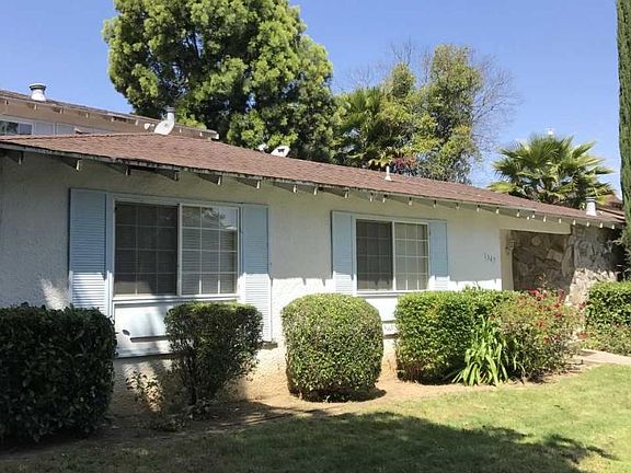 2nd image of 1347 Lexington Dr