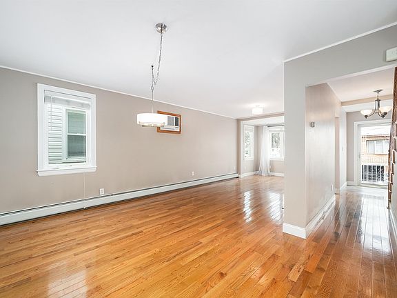 3rd image of 46 E 16th St #A