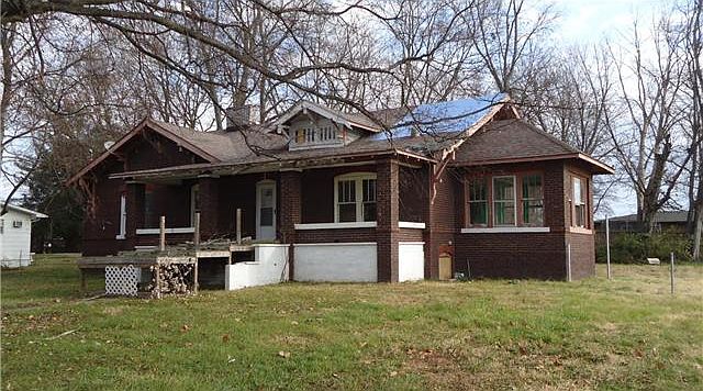 1st image of 201 Poplar Ave