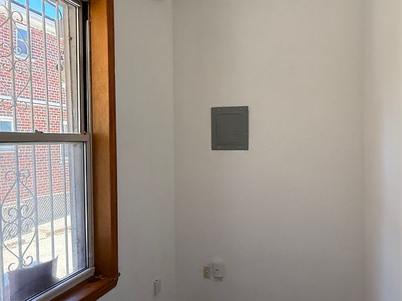 3rd image of 741 Quincy Ave #1A
