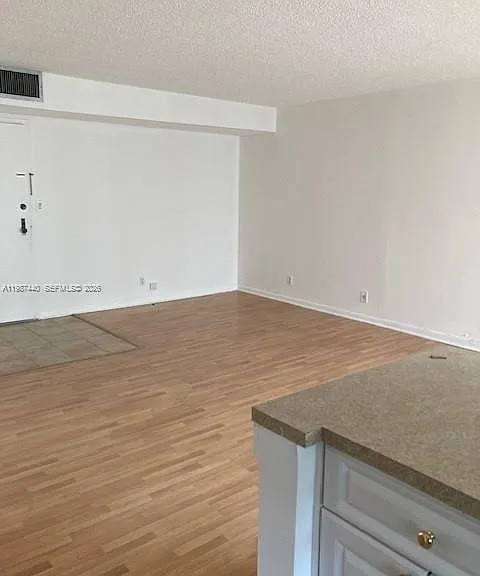 17021 N Bay Rd #624 — Photo 5
