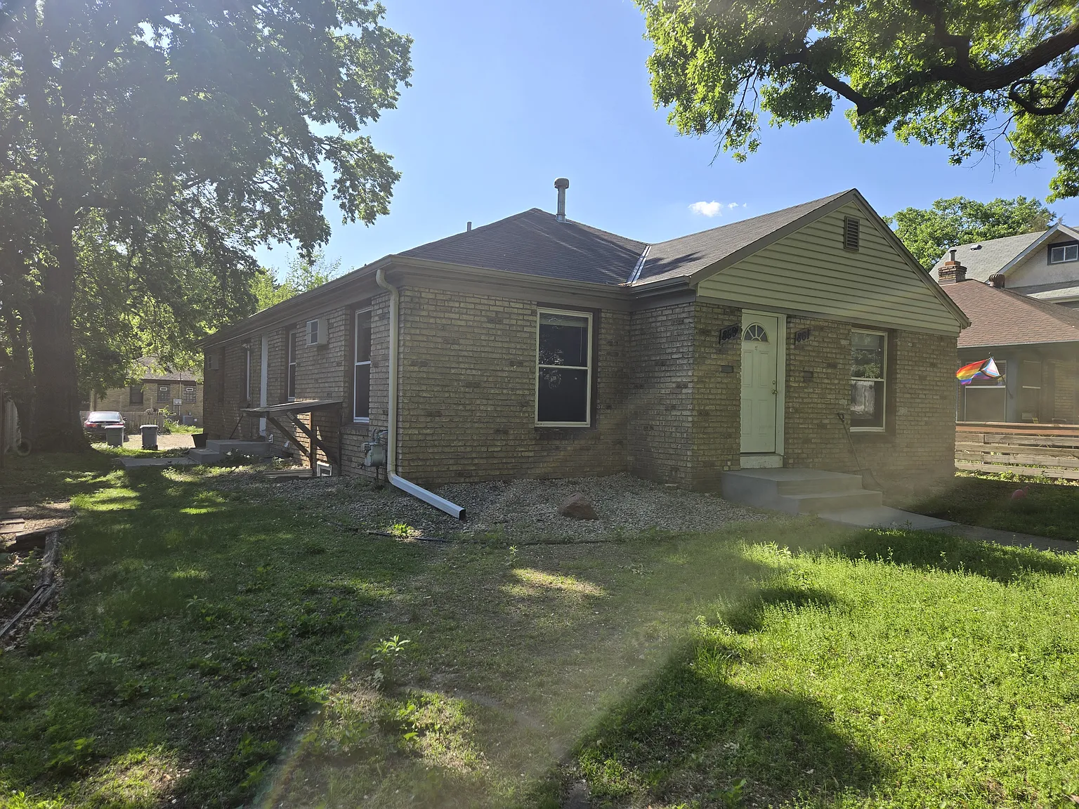 4 bed, 1700 sqft, $2,240 — Photo 2