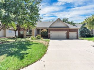 2405 N Peckham Ct, Wichita, KS 67228