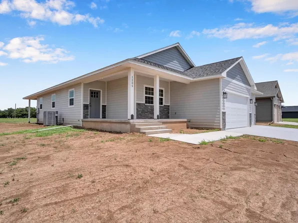 1205 Genesis Dr, McPherson, KS 67460