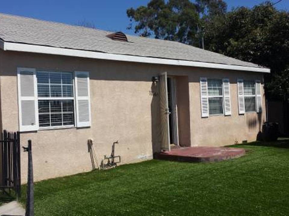 1st image of 11669 Saticoy St