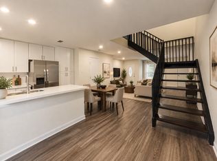 Roundhill Townhomes, Houston, TX 77090