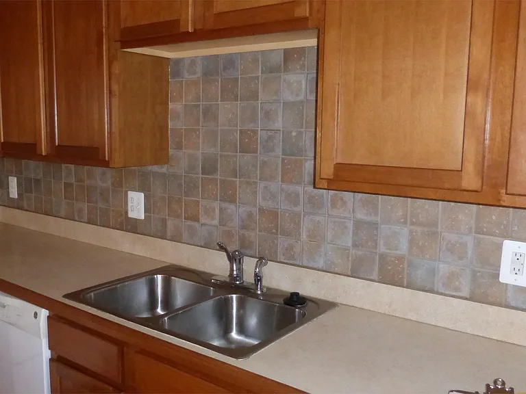 1308 Saunders Dr #1 — Photo 21