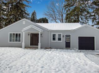 6212 New Taylor Rd, Orchard Park, NY 14127