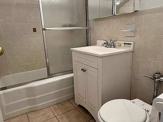 4th image of 34-20 Parsons Blvd APT 5S