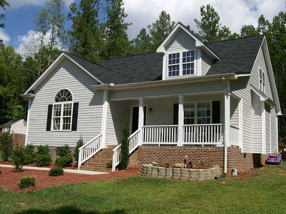 1101 Lake Ridge Drive