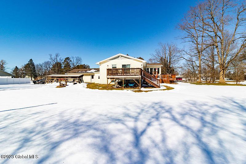 5th image of 137 Ashdown Rd