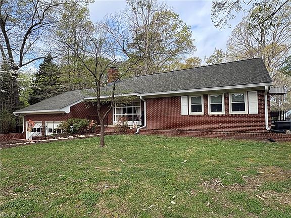 3rd image of 202 Brokenbridge Rd