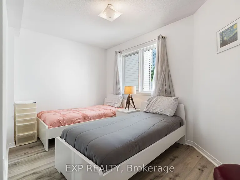 166 Forward Ave — Photo 18