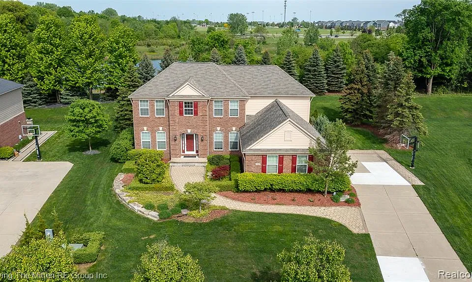 16090 Brook Trout Ln