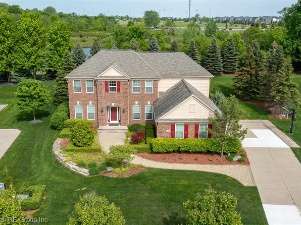 16090 Brook Trout Ln, Northville, MI 48168