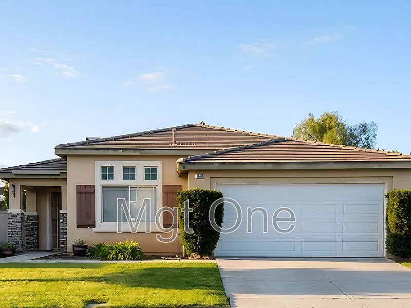 3 bed, 2.0 bath, 1772 sqft, $2,975 — Photo 1
