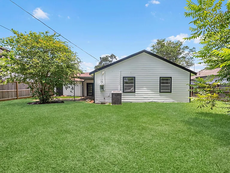 8549 Western Dr — Photo 18