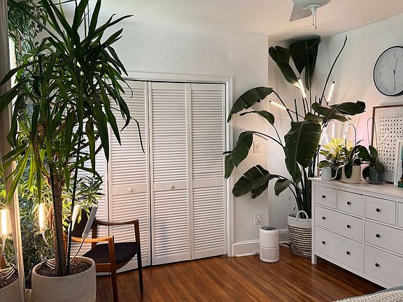 2nd image of 1506 Mount Vernon St #3