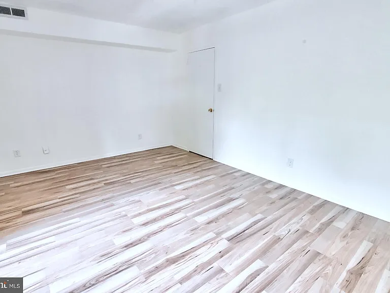 1580 Moorings Dr #11B — Photo 36