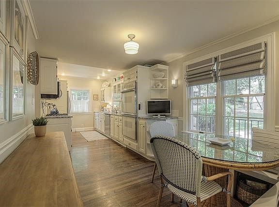 5th image of 652 W 62nd St