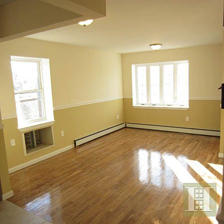 2nd image of 4643 Carpenter Ave #1FAM