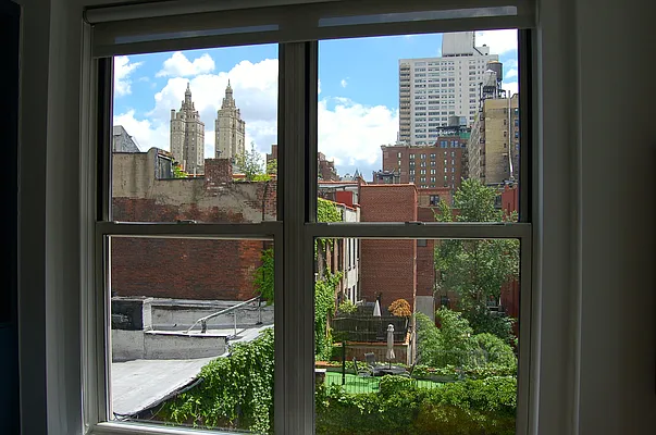 Sold by Sotheby's International Realty | media 21