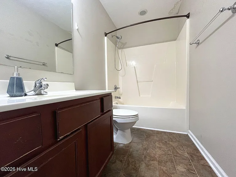 139 Boston Hbr — Photo 20