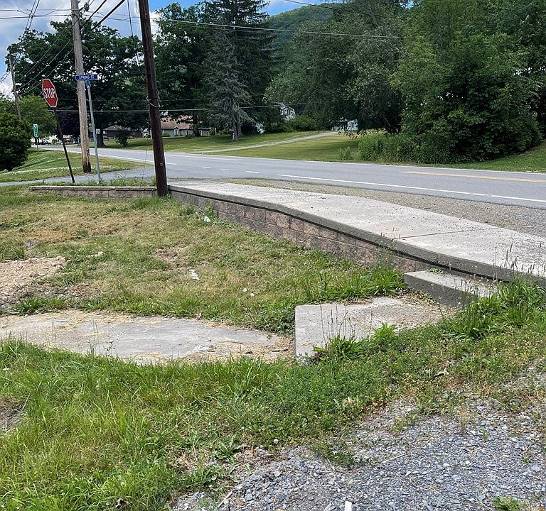 2nd image of 223 W Main St