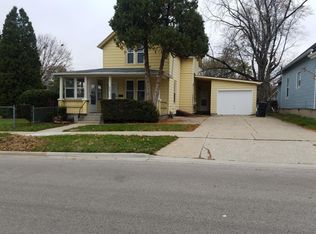 620 Center St #620, Waukegan, IL 60085