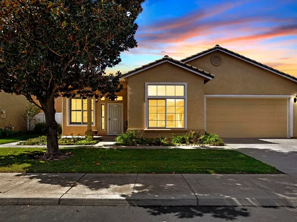 129 Little Johns Creek Dr, Oakdale, CA 95361