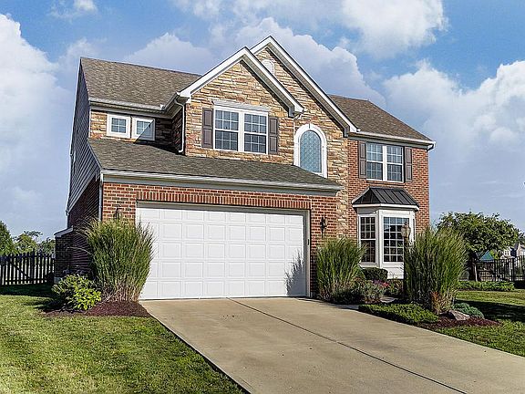 3rd image of 9407 Oak Brook Dr