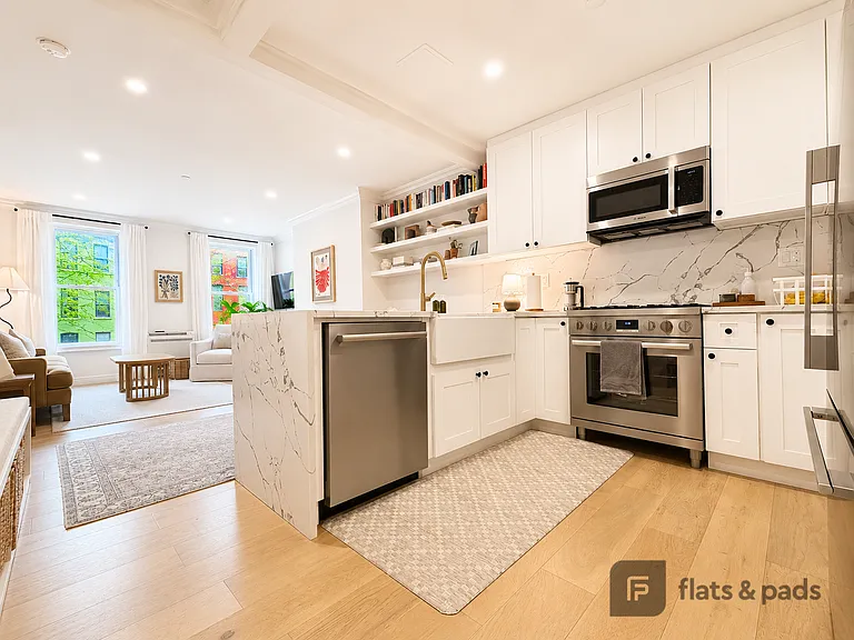 480 Warren St #2C — Photo 6