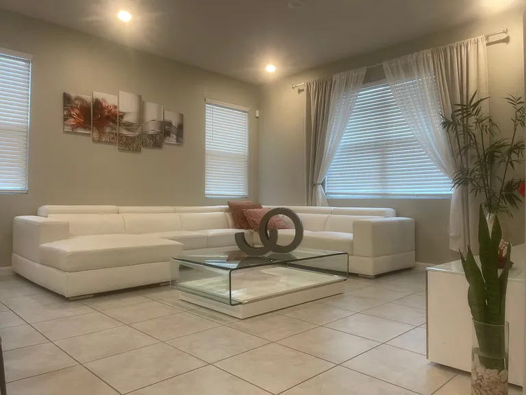 1218 Forest Gate Cir — Photo 6