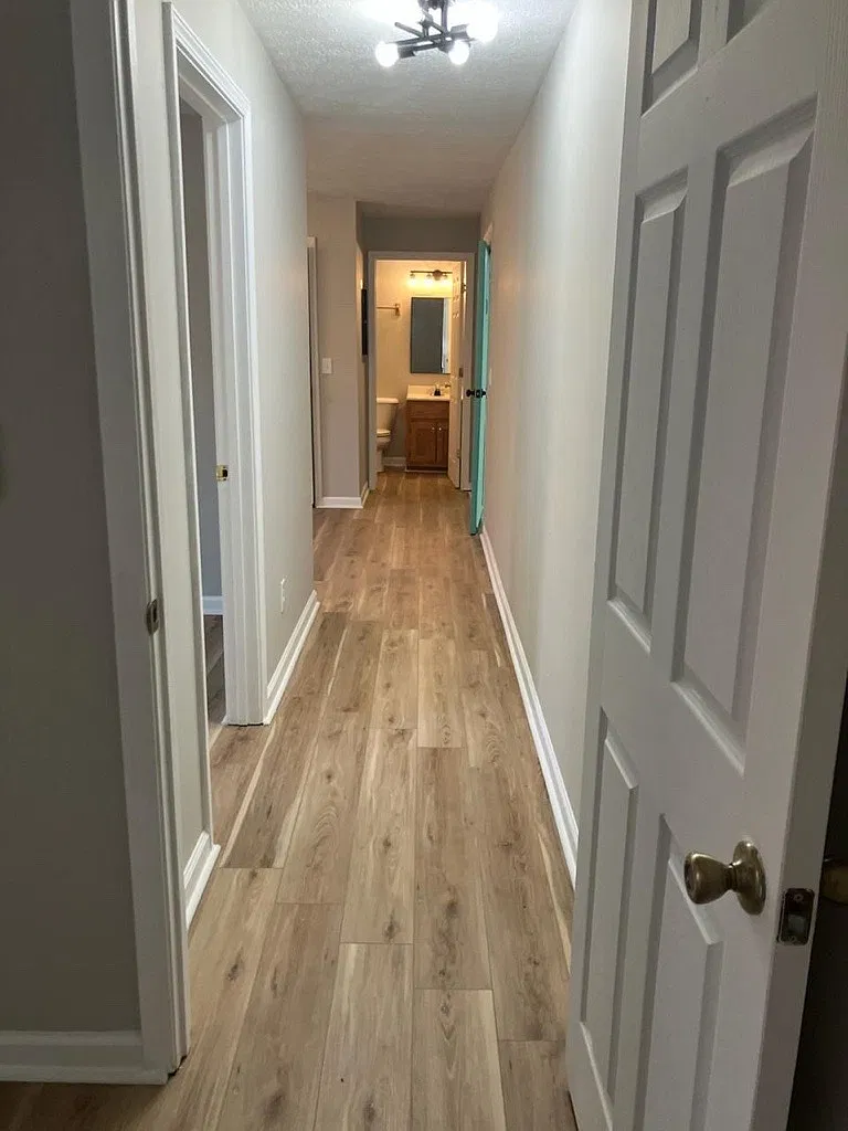 2 bed, $1,200 — Photo 3
