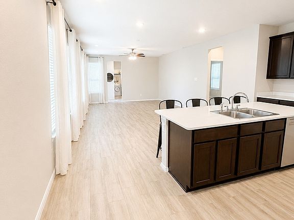 2nd image of 2820 Bursera Ln