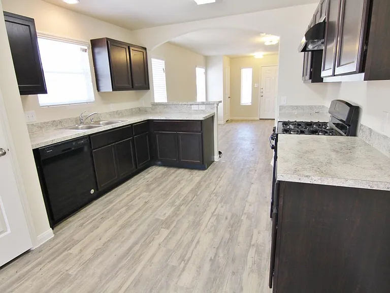 Latta Plantation Dr — Photo 4