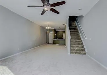 2 bed, 1652 sqft, $2,100 — Photo 3
