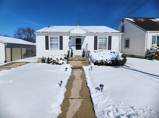 2216 Cooper Ave, Sheboygan, WI 53083
