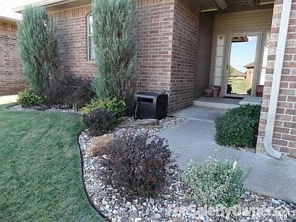 2nd image of 16109 Sonoma Dr