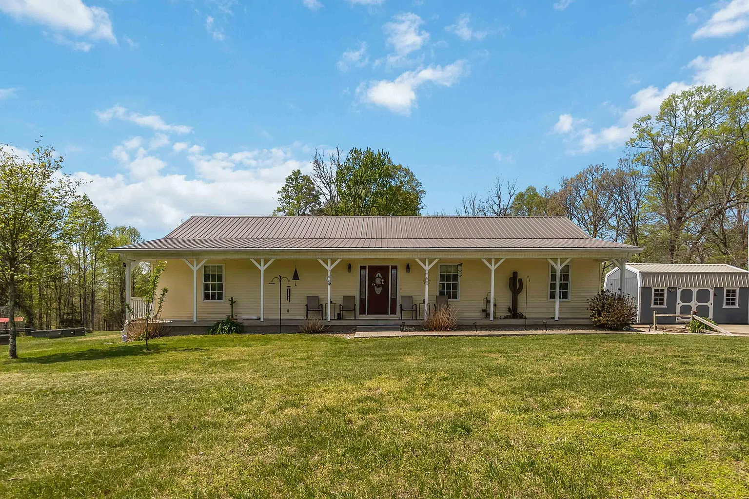 1077 Sims Ridge Rd photo 1